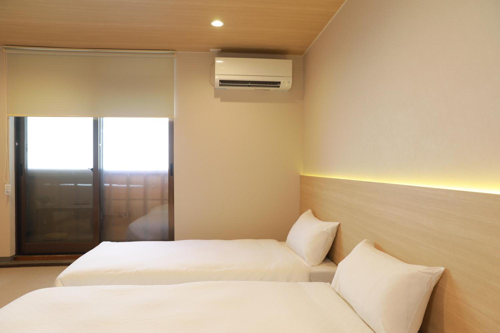 Oyasumi Ice&Hotel Ōsaka Extérieur photo